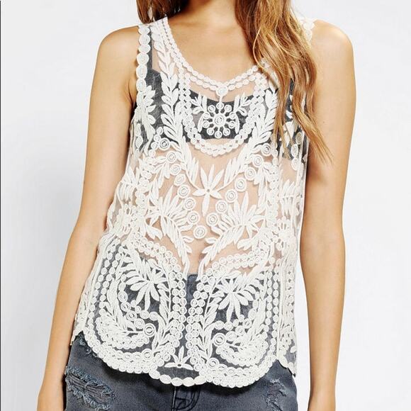 Pins & Needles Embroidered Lace Tank Top Size Medium - Picture 1 of 10